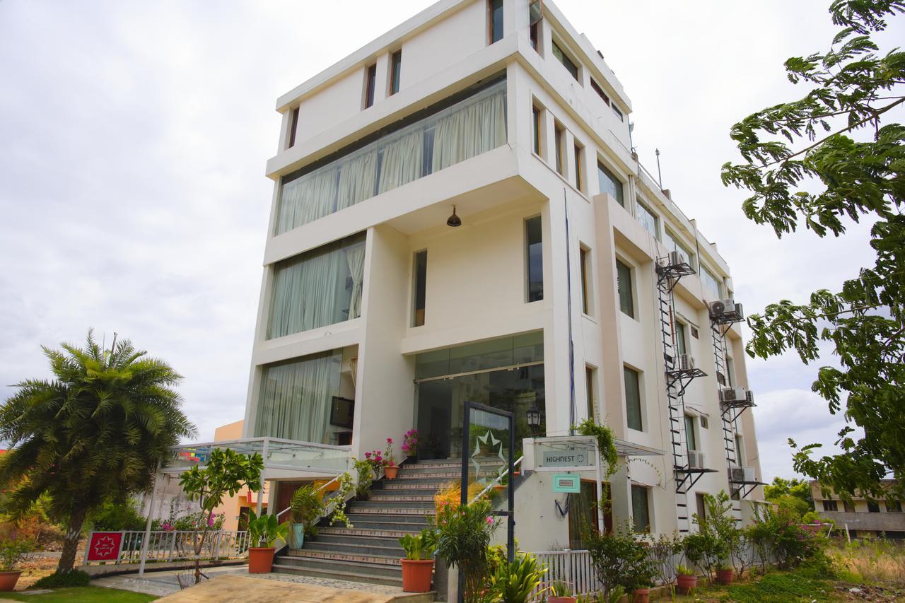 Hotel Highnest Singapperumalkovil Экстерьер фото